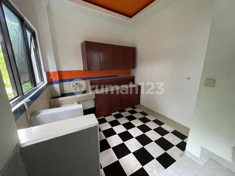 Rumah Siap Huni 4 Kamar Area Jimbaran Bawah - Image 2 of 4