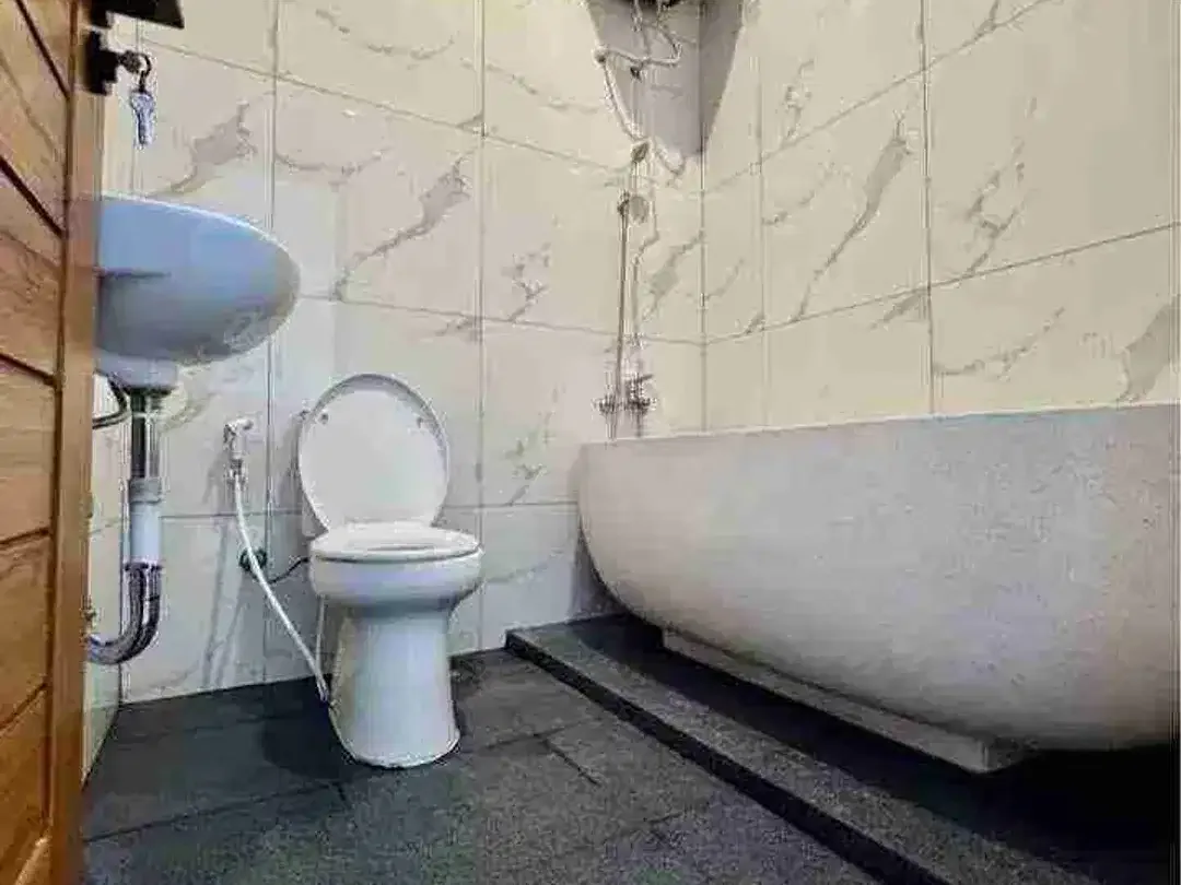 Jual Rumah 2lt Modern Lokasi Jl Kampial Nusa Dua Bali area Hunian Investasi & Strategis.1 - Image 7 of 9