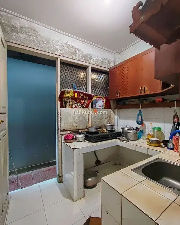 AMS-020.BTR Rumah Mewah 2 Lantai di Kawasan Elit Tukad Musi Renon – 5 Kamar, Halaman Luas & Fasilitas Lengkap! - Image 7 of 10