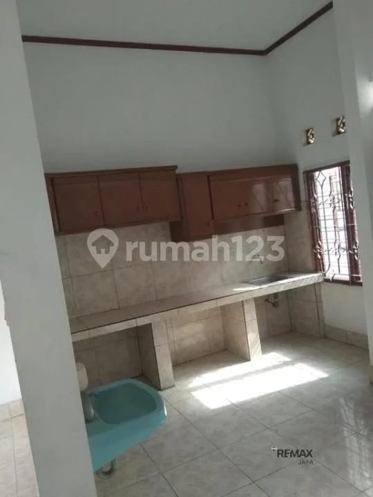 Rumah 4 Kamar Tidur Disewakan di Glogor Carik, Denpasar Selatan - Image 4 of 4