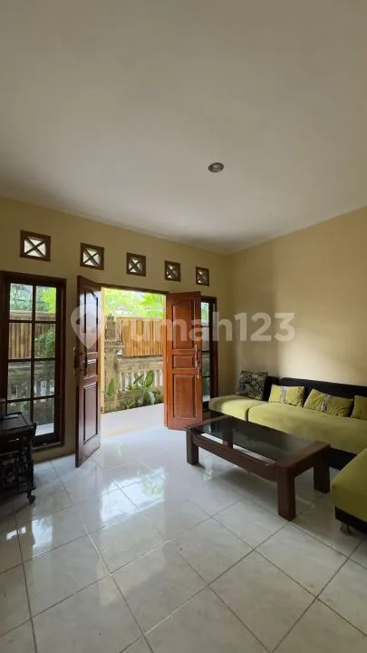 Dijual Rumah 2Lt Terawat Baik di Kerobokan Badung Bali - Image 2 of 4