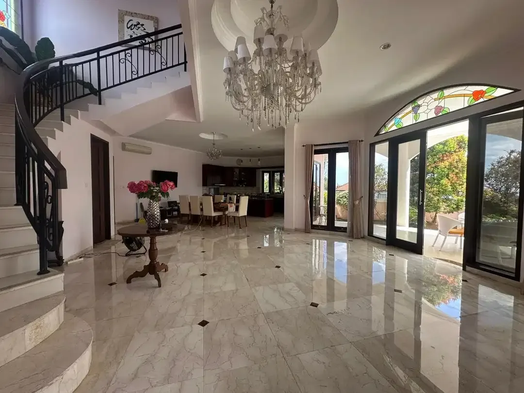 Dijual Villa dengan View Laut & Sunset Terindah di Jimbaran - Image 8 of 10