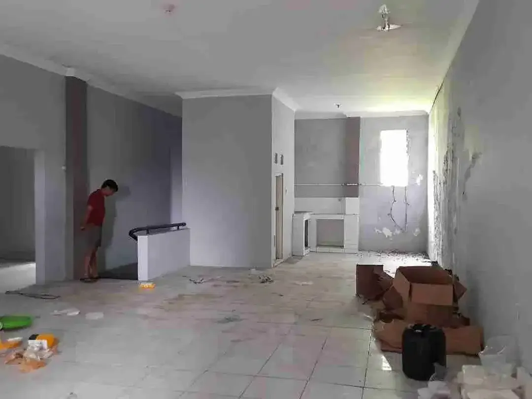 Ruko Luas 3 lantai di Bypass Simpang Siur Kuta - Image 9 of 10