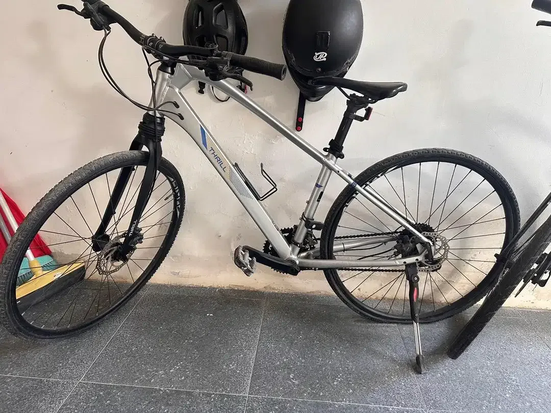Sepeda Hybrid Thrill Volare 2.0 dan 4.0 - Image 3 of 4