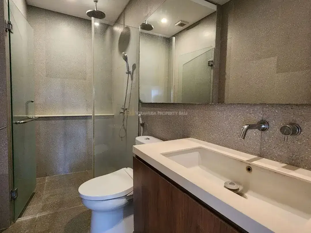 Villa Modern 4 Kamar Tidur dengan Pemandangan Sawah – Freehold / Leasehold di Sanur, Bali - Image 4 of 10
