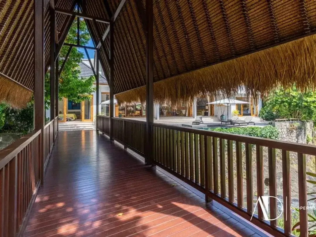 FREEHOLD | CONTEMPORARY TROPICAL ESTATE IN PERERENAN - Image 6 of 10