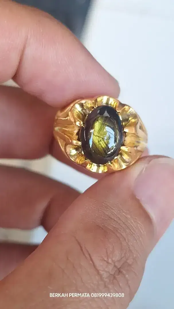 Bangsing golden wulung / natural golden star sapphire - Image 2 of 4