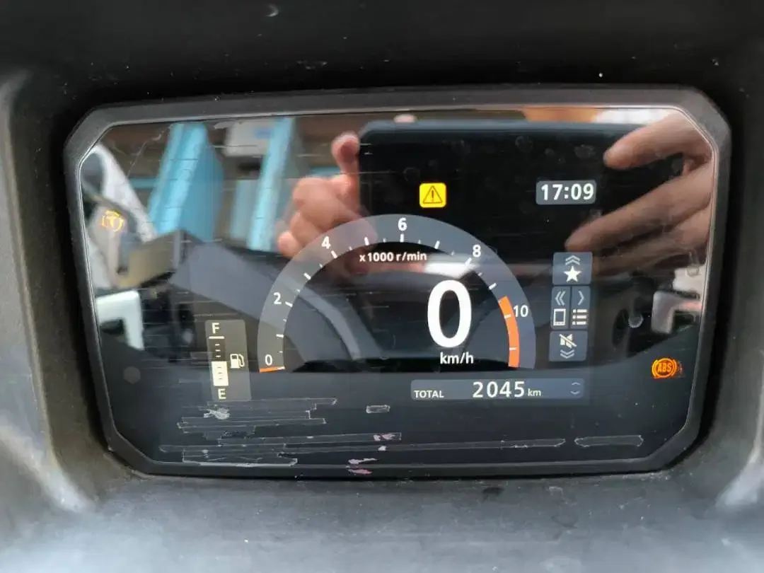 PCX 160 Roadsync ABS (di bawah 2.100 km) - Image 3 of 7
