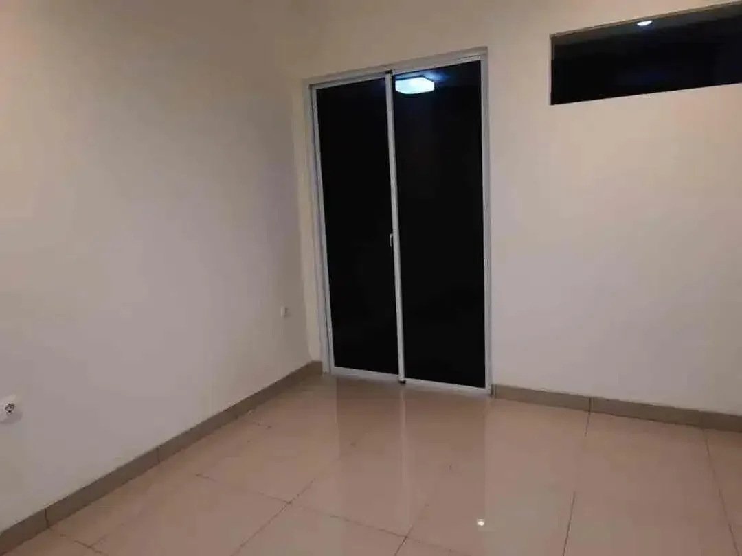 *Dijual* 

Rumah Cluster Amanda lebar7,type Basic Harga Termurah

- Luas Tanah 112  (7x16)
- Luas Bangunan 97m
- 2 kamar tidur
- ⁠1 kamar mandi
- ⁠hadap utara

Harga Rp.1,95M Nego - Image 5 of 7