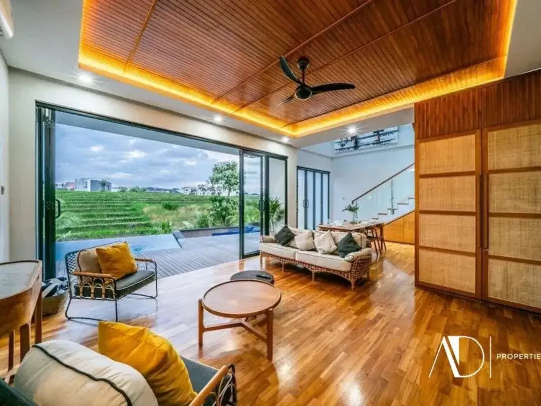 FREEHOLD / LEASEHOLD | MODERN 4-BEDROOM VILLA IN PERERENAN - Image 2 of 10