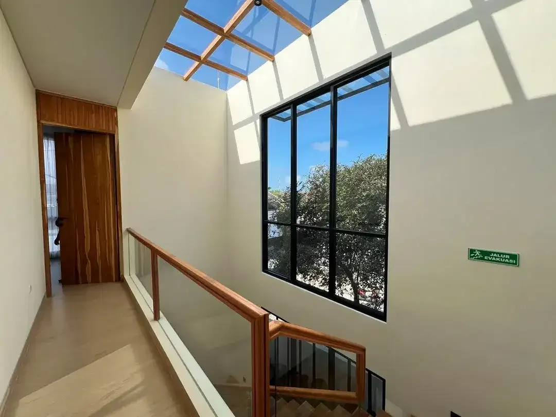 MODERN TROPICAL VILLA FOR SALE - Image 10 of 10