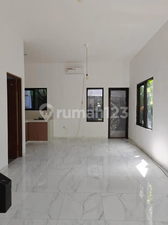 Rumah 2 Lantai di Lingkungan Komplek Pecatu Graha - Image 4 of 4