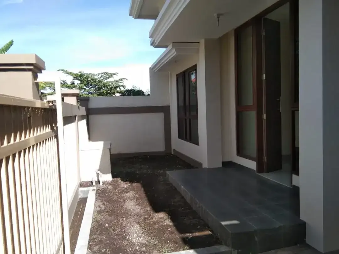 DIJUAL RUMAH 2 LANTAI MINIMALIS DI JL. CARGO DENPASAR - Image 5 of 10