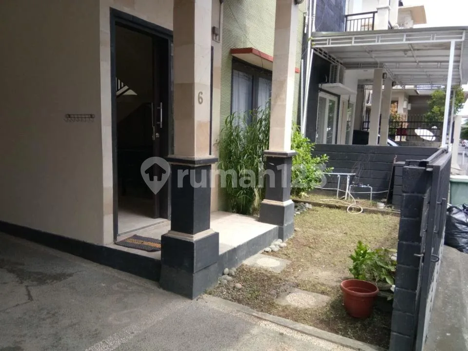 Rumah Modern 3 Bedroom Siap Huni di Kawasan Premium Renon Panjer - Image 3 of 4