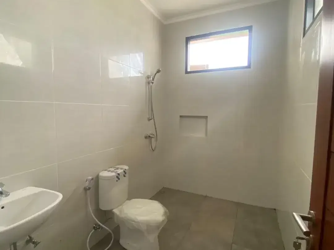 HUNIAN SEMI VILLA SANGAT HOMI TENANG CLUSTER KAWASAN VILLA NUSA DUA - Image 2 of 10
