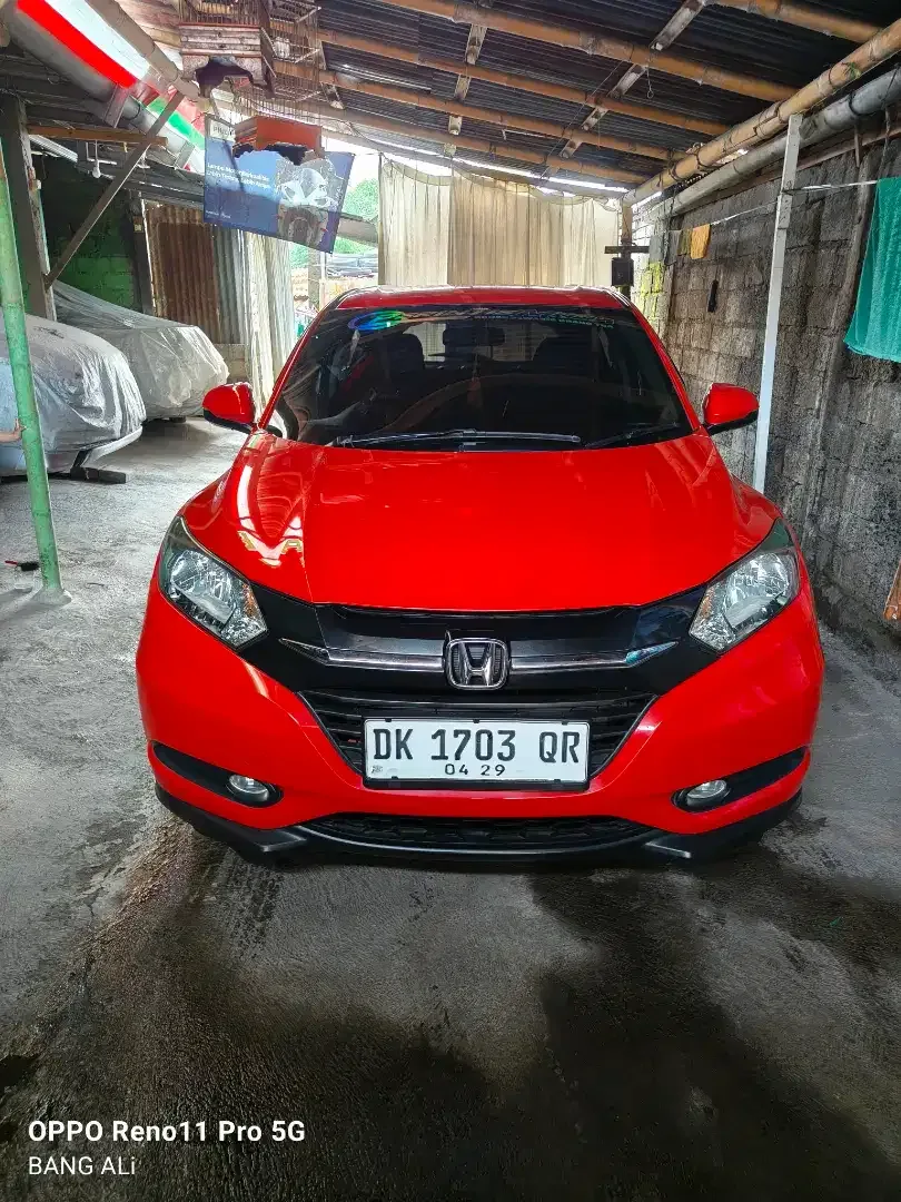 HR-V E metic tahun 2017 - Image 3 of 10
