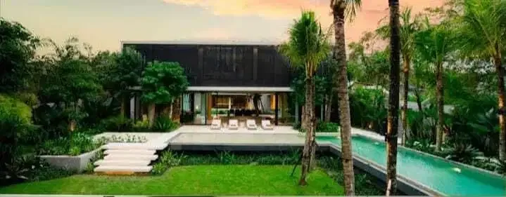BRAND NEW LUXURY VILLA 6 BEDROOM IN CANGGU WITH RICEFIELD & RIVER VIEW - Image 2 of 10