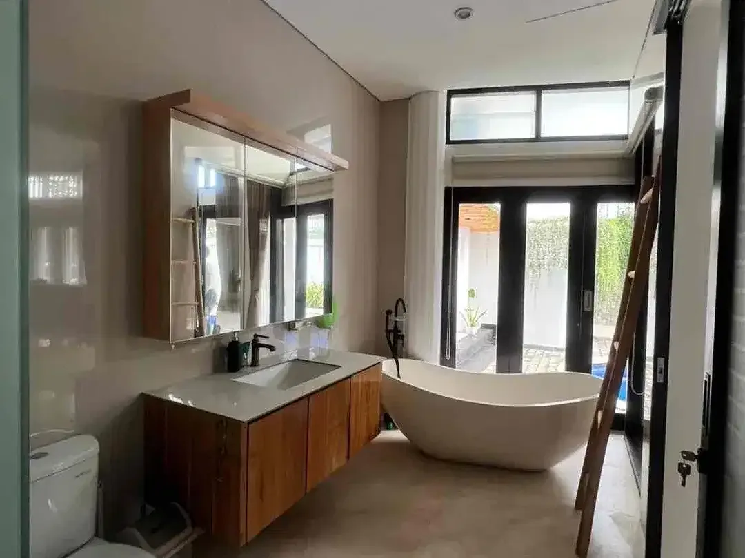 Disewakan Villa 4-Bedrooms di Sanur - Image 3 of 10