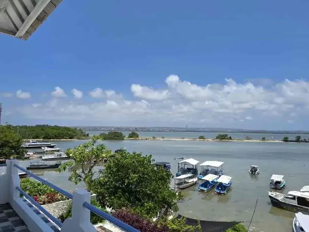 villa front beach tanjung benoa - Image 1 of 10