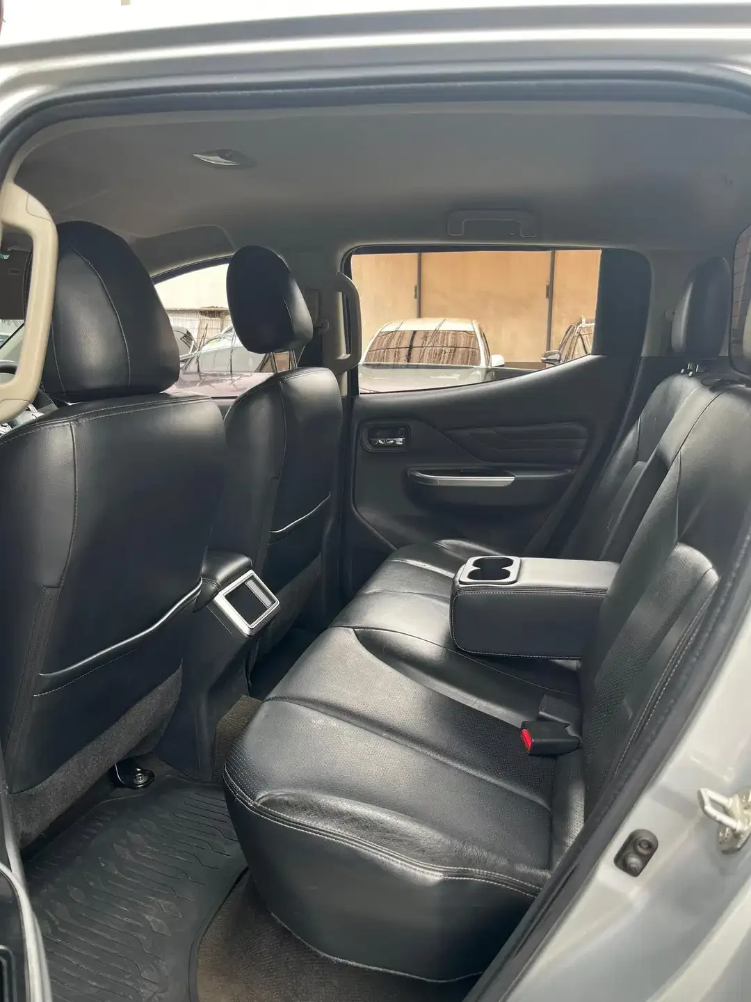 Mitsubishi Triton 2019 Diesel - Image 8 of 10