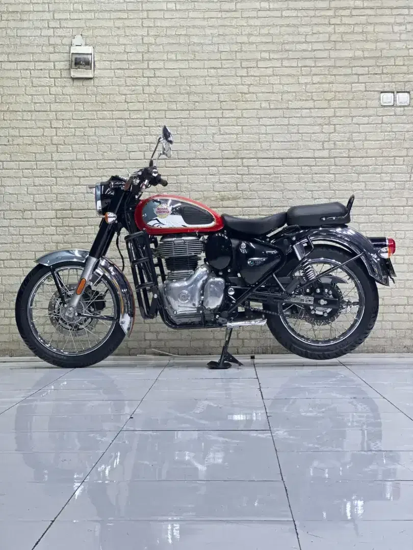 ODO 1RB PERAK‼️ Royal Enfield Clasic 350 PMK 2023 Mustika Motor malang - Image 2 of 10