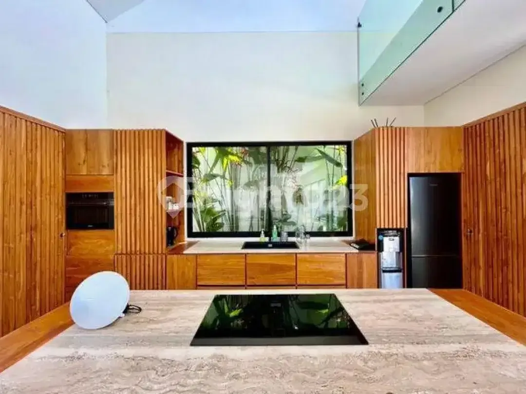 Tropical Modern Minimalis With Boho Chic Accents In Seminyak - Image 3 of 5