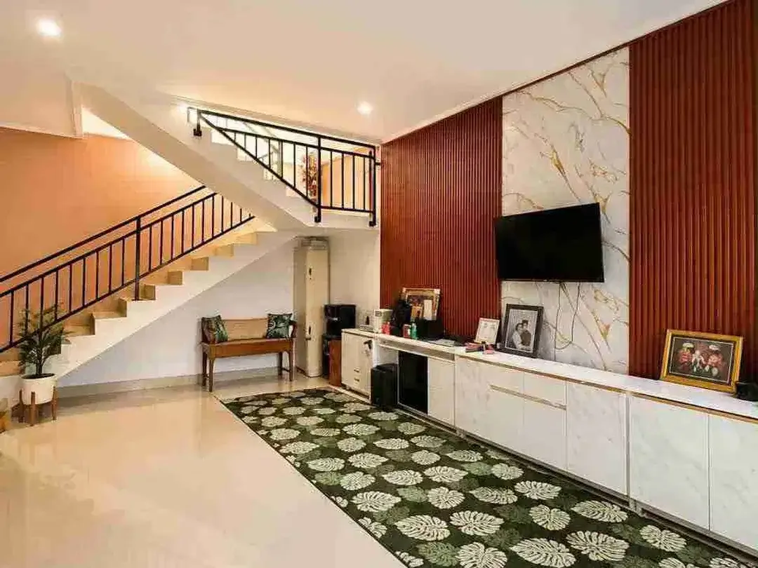 DIJUAL RUMAH MINIMALIS LANTAI 2 
LOKASI MAHENDRADATTA JALAN  GUNUNG GEDE DENPASAR BARAT 
PERUMAHAN CLUSTER ONE GATE SYSTEM 
SECURITY 24 JAM - Image 7 of 10