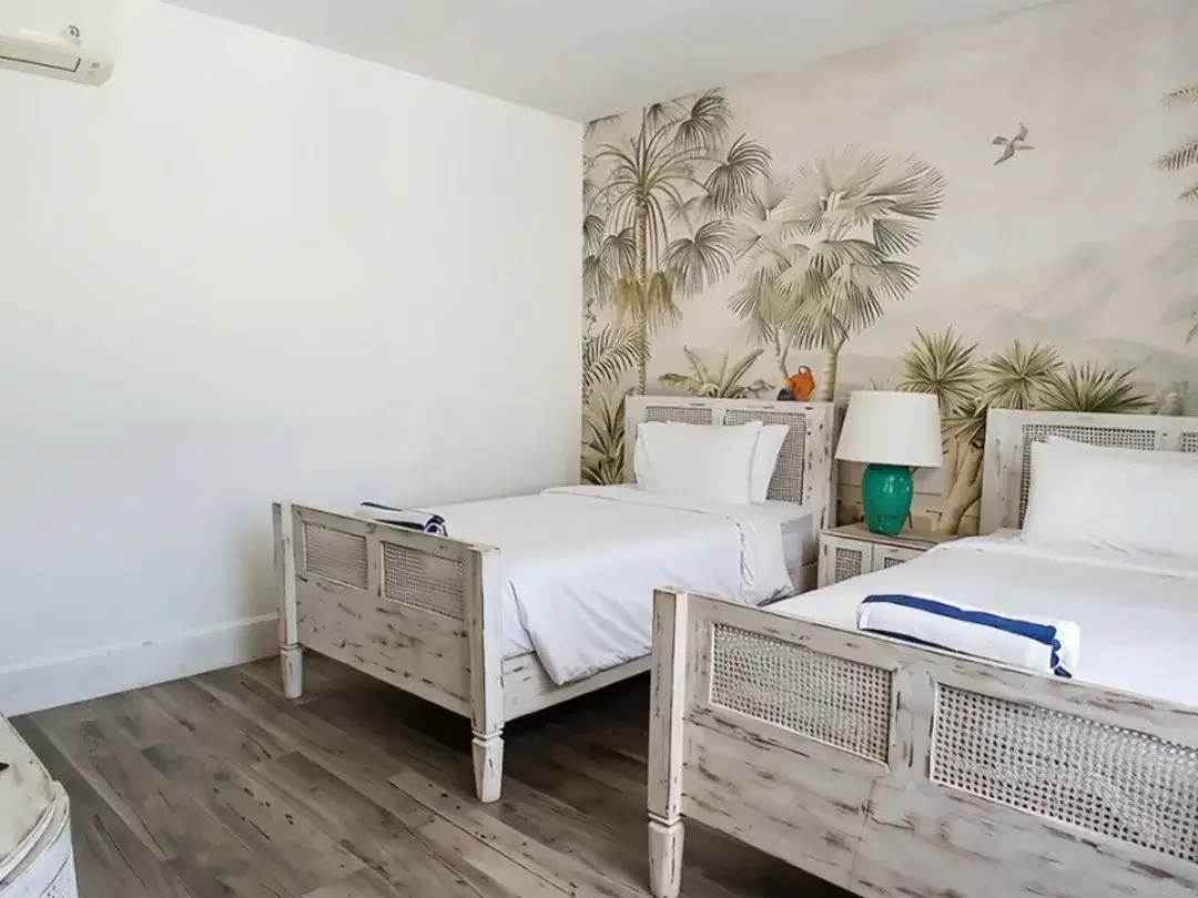 Luxury 3Br Modern Mediterranean Villa In Berawa Prime Location Near Finns Beach Club - Image 9 of 10