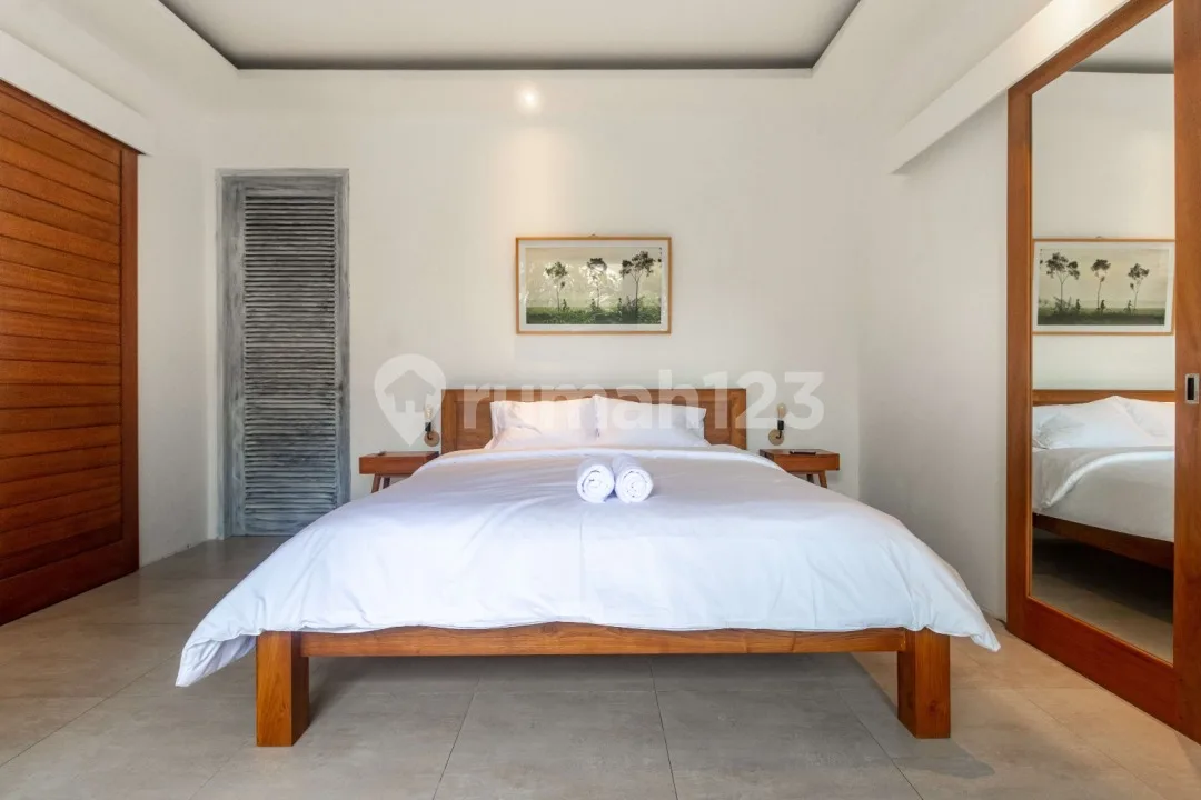 2 Bedrooms Villa In Kerobokan With Spacious Garden - Image 4 of 4