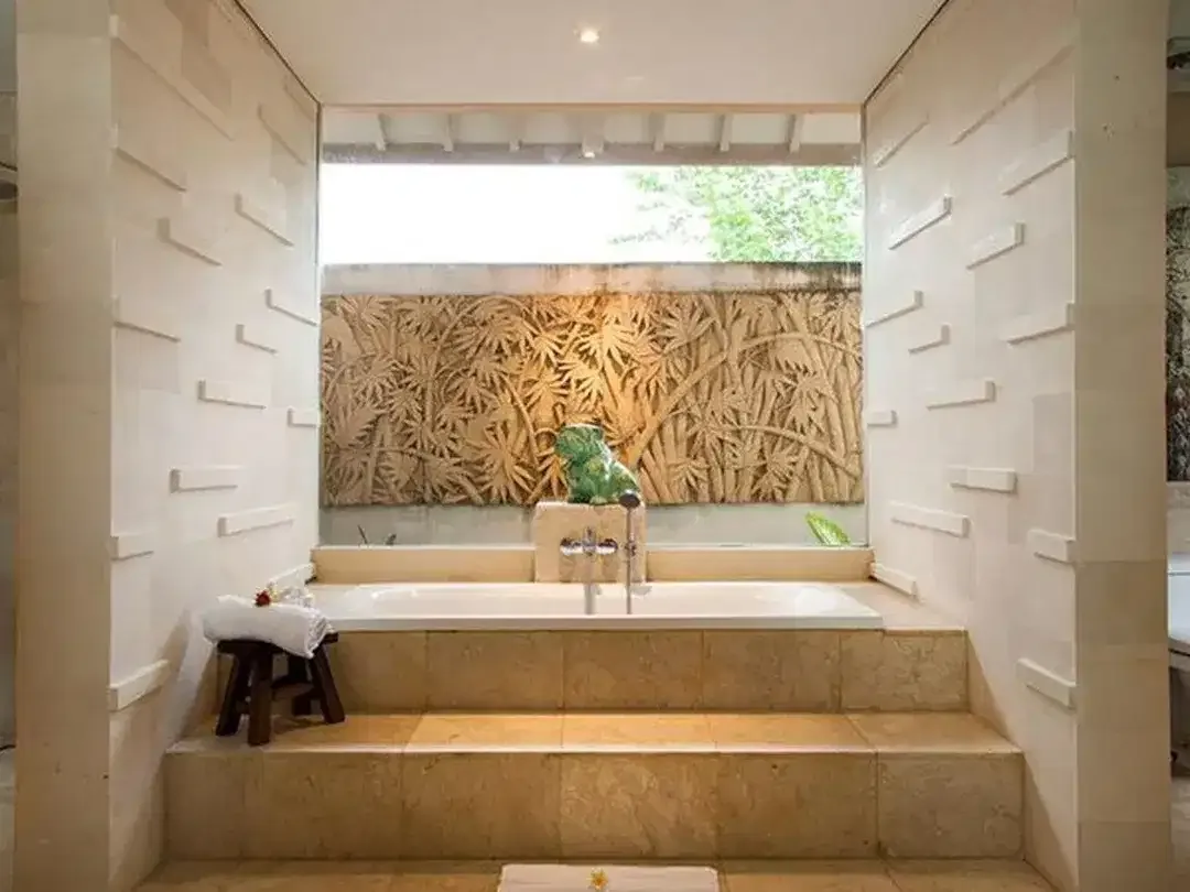Villa Freehold 5 Bedroom in Lovely Peace in Sanur - Image 8 of 10