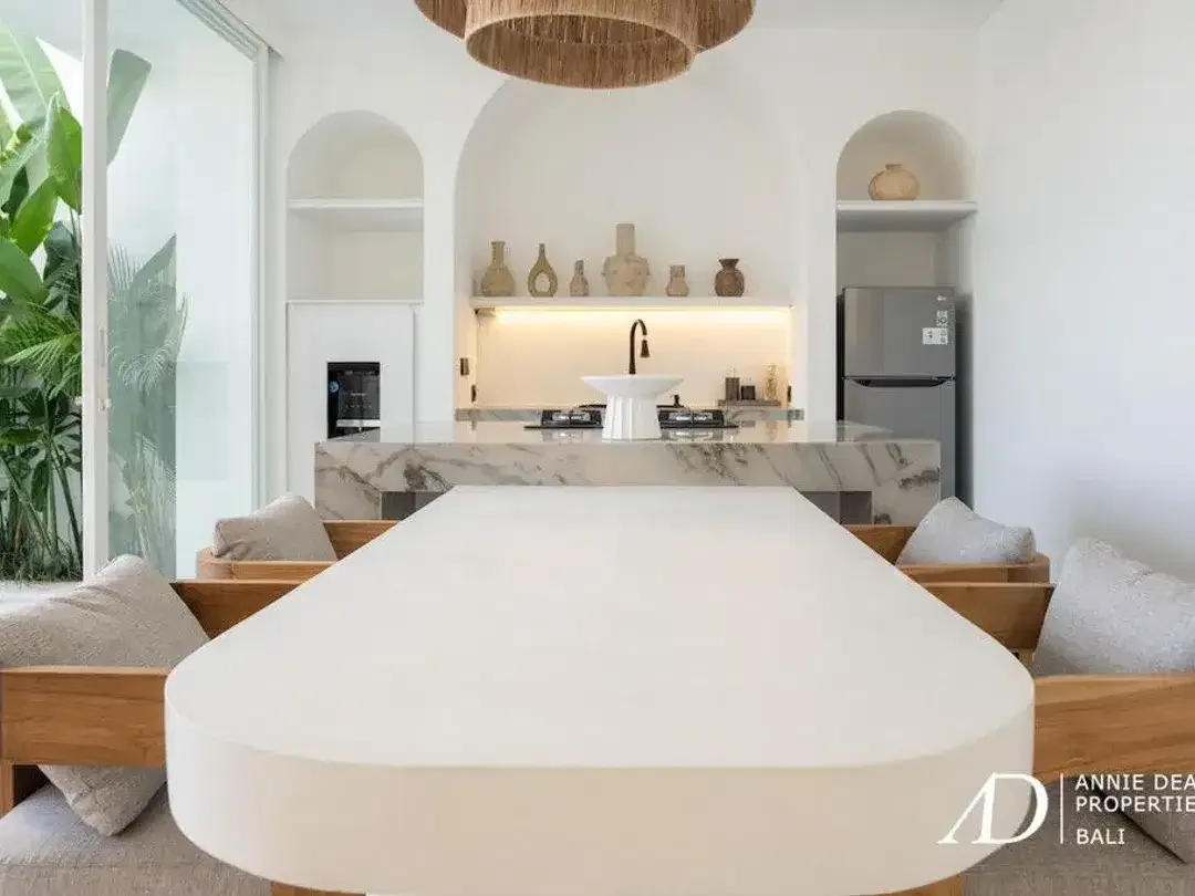 LEASEHOLD | CHARMING 2-BEDROOM VILLA IN TUMBAK BAYUH, CANGGU - Image 8 of 10