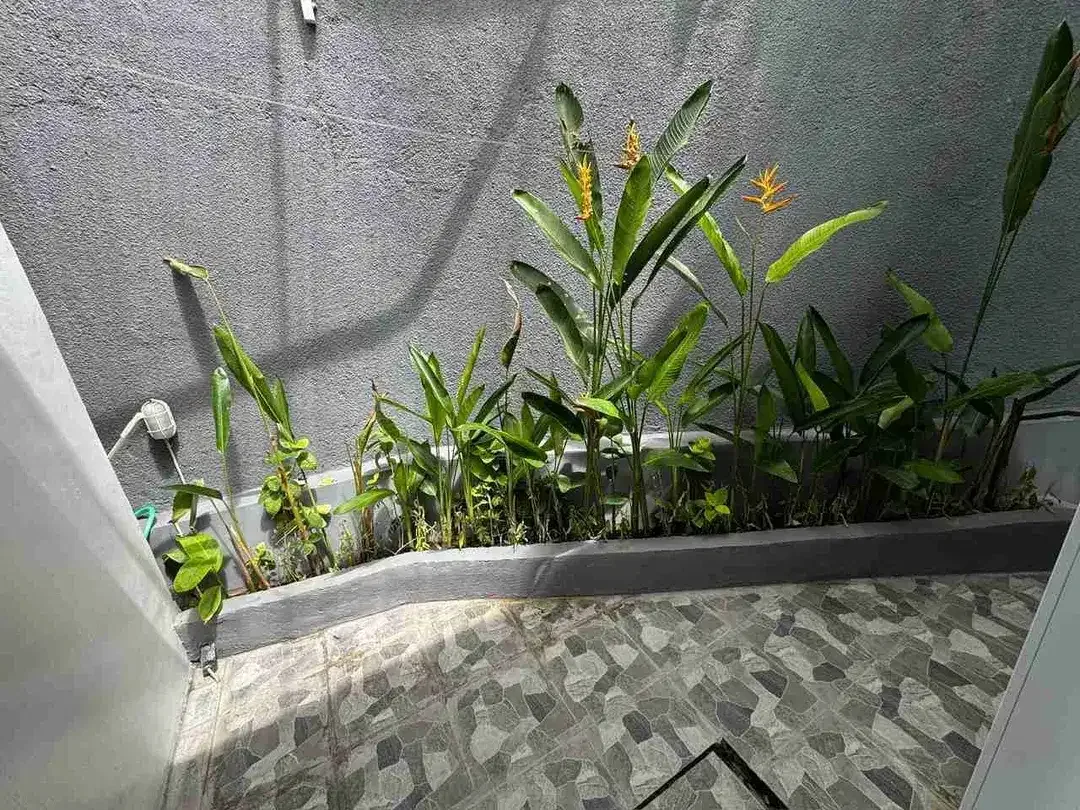 RUMAH VILLA FULL FURNISH & FULL RENOVATED FEB 2026 - Image 7 of 10