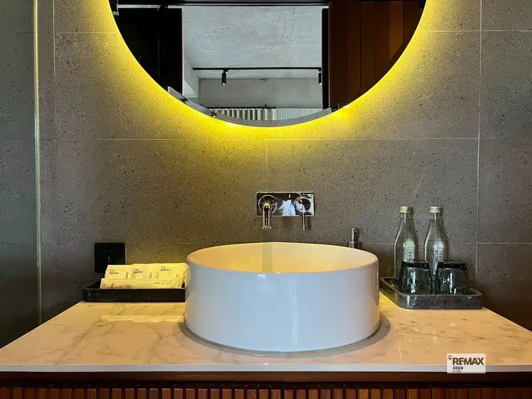 Luxury Strata Title Apartment With Private Pool For Sale In Berawa - Image 8 of 9
