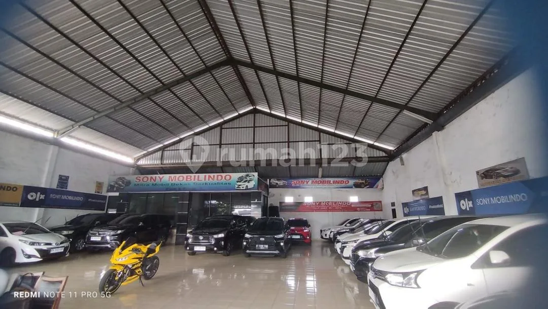 Ruko Bekas Showroom Mobil Luas 500M2 Strategis - Image 2 of 4