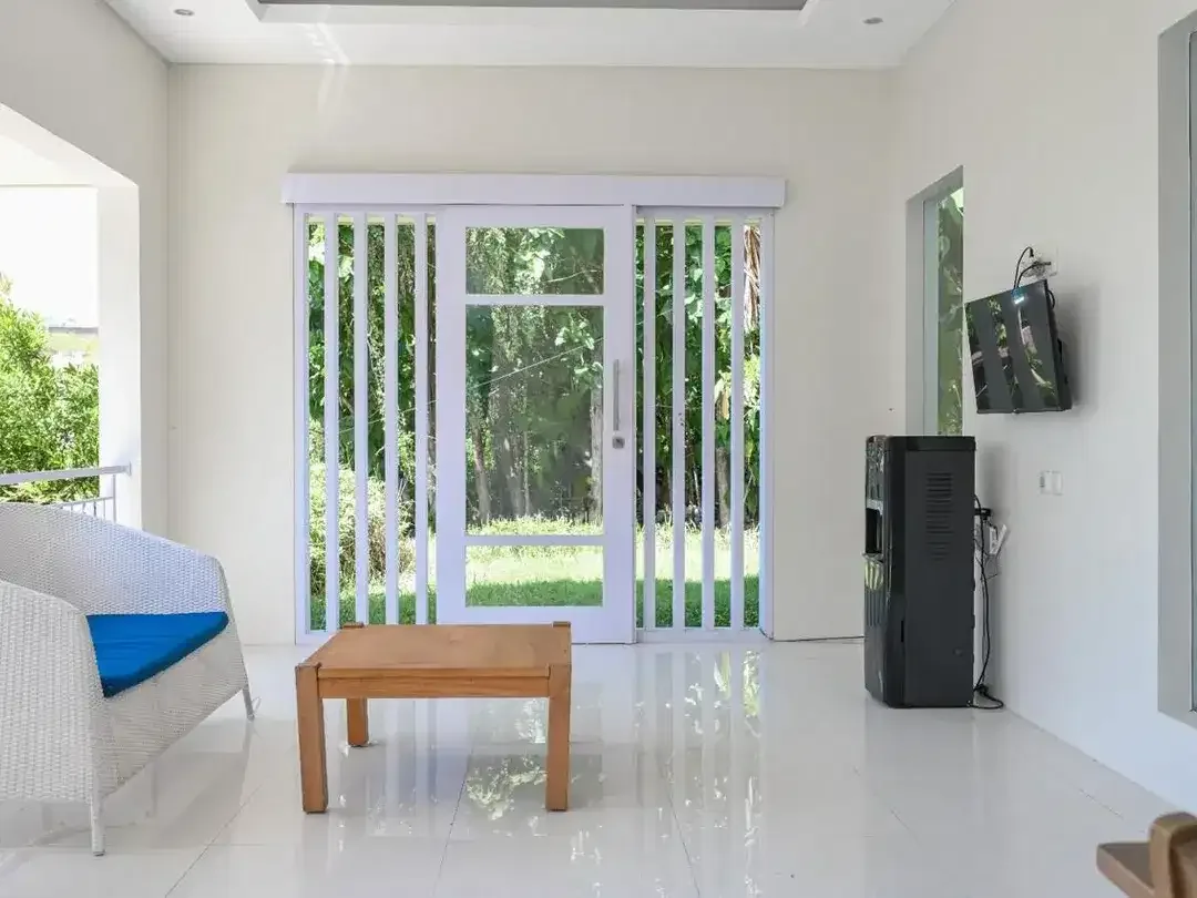 Vila Mewah Tropis Minimalis Dekat Pantai Nusa Dua - Image 5 of 10