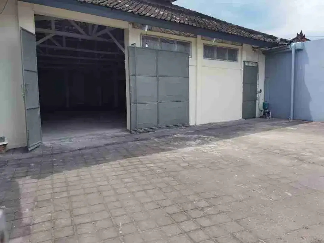 Gudang Akses Kontainer di Jalan Ahmad Yani Denpasar Lokasi Utama - Image 2 of 5