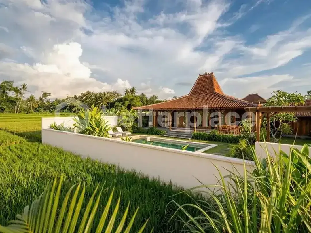 Elegant Joglo Villa in Central Ubud – Classic Balinese Design with Modern Comfort - Image 7 of 10