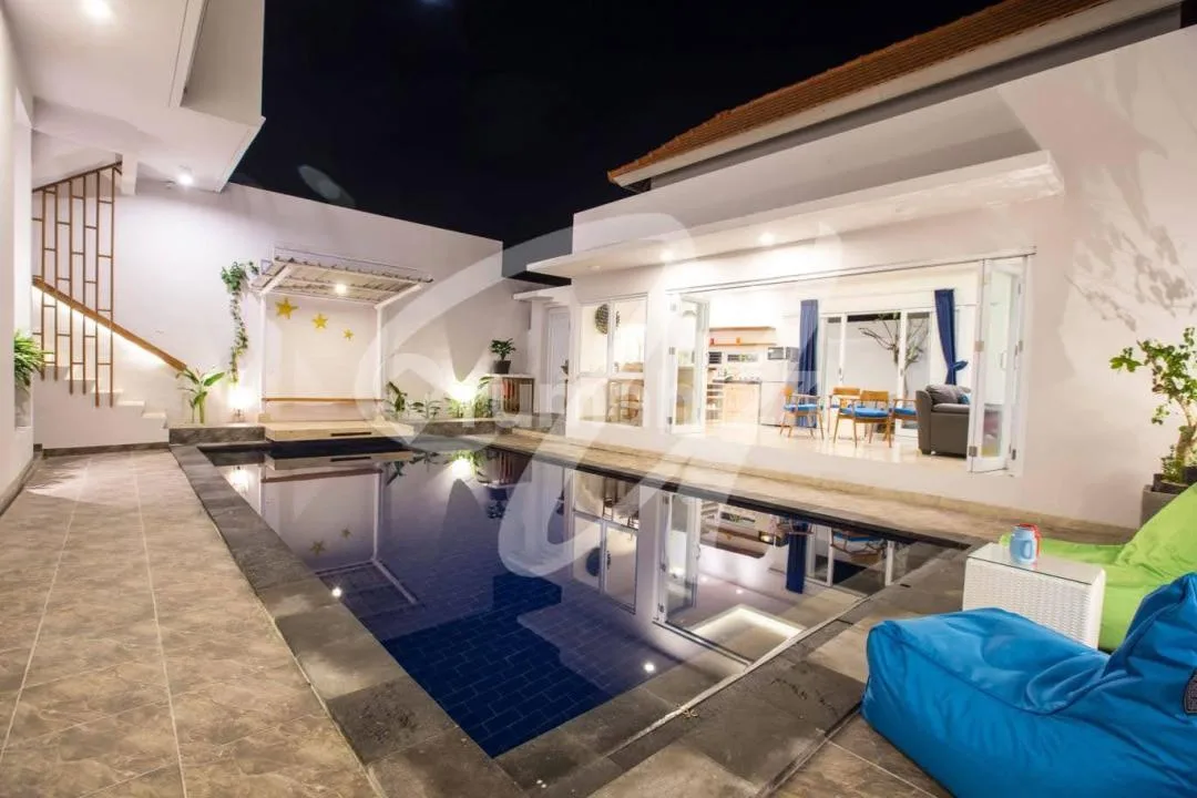 Villa Mewah 3 Lantai Fasilitas Lengkap Lokasi Strategis di Umalas - Image 3 of 4