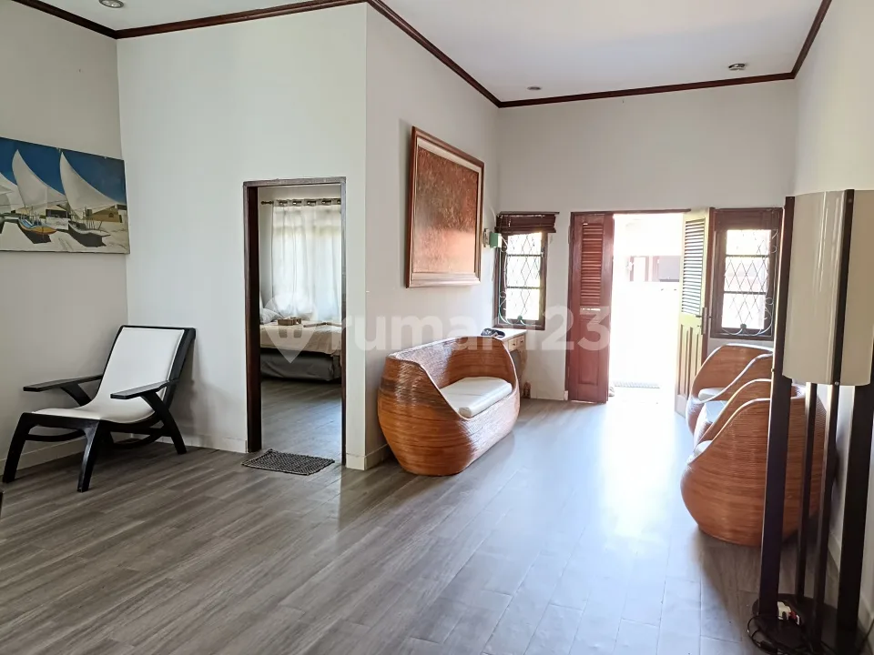 Rumah 1 Lantai Cantik di Taman Griya Dekat Klub Jimbaran - Image 4 of 4