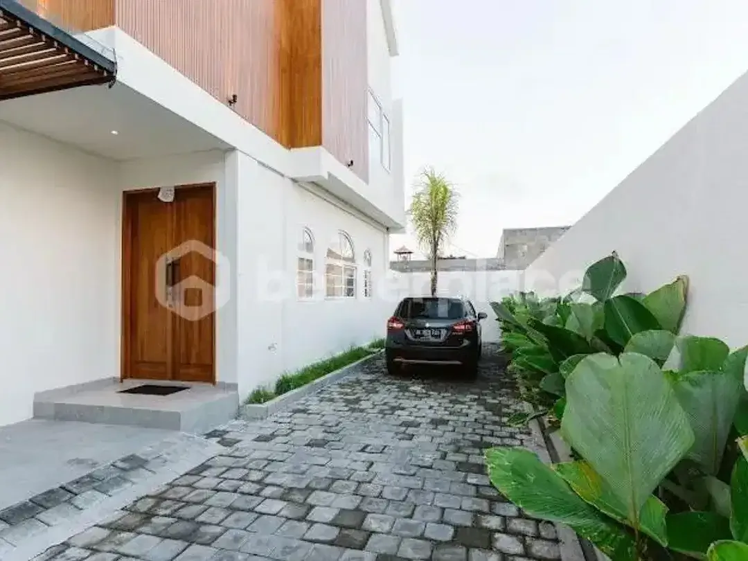 Modern Tropical Villa in Peaceful Cemagi, Canggu 4 Bedrooms Just 4 Minutes from the Beach - Image 6 of 10