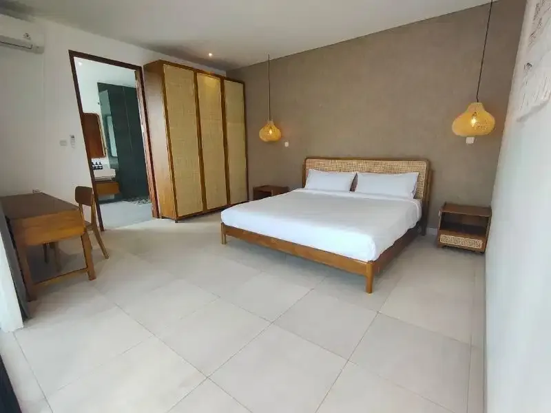 VILLA MODERN TOP INTERIOR & FURNISHED DEKAT PANTAI BATU BOLONG - Image 6 of 10