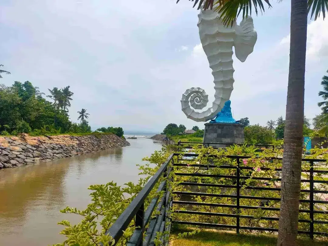 Hotel Mewah View Laut dan Sungai Depan Bali Safari Gianyar - Image 3 of 10
