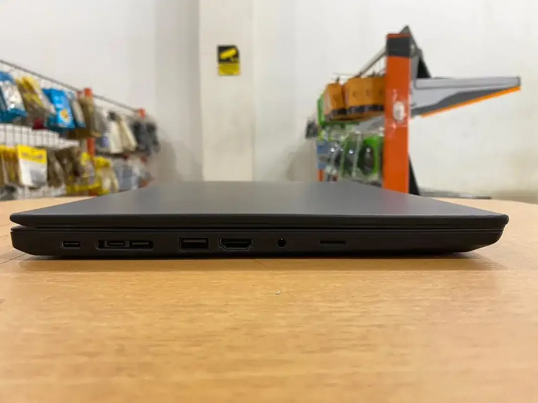 Lenovo ThinkPad T495 AMD Ryzen 5 Pro Ram 16GB SSD 512GB VGA 2GB Touch - Image 7 of 10