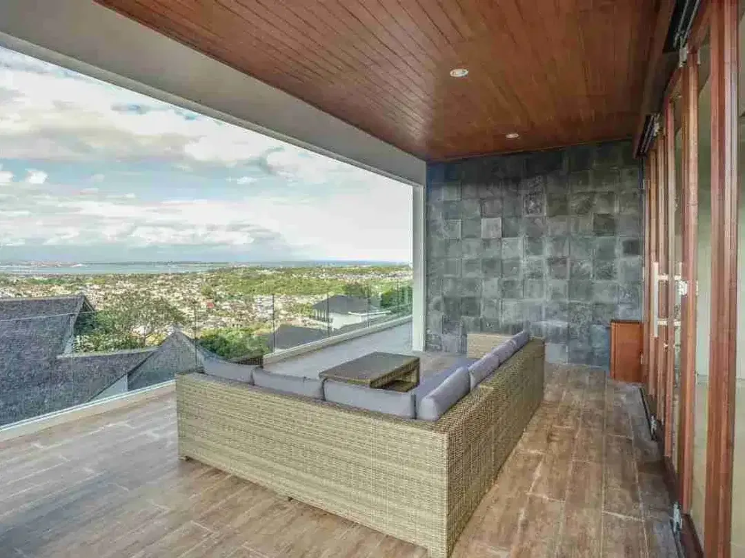 Luxury Villa di Jimbaran dengan Unblocked  View  Spektakuler Bukit, Laut, dan Gunung - Image 2 of 10