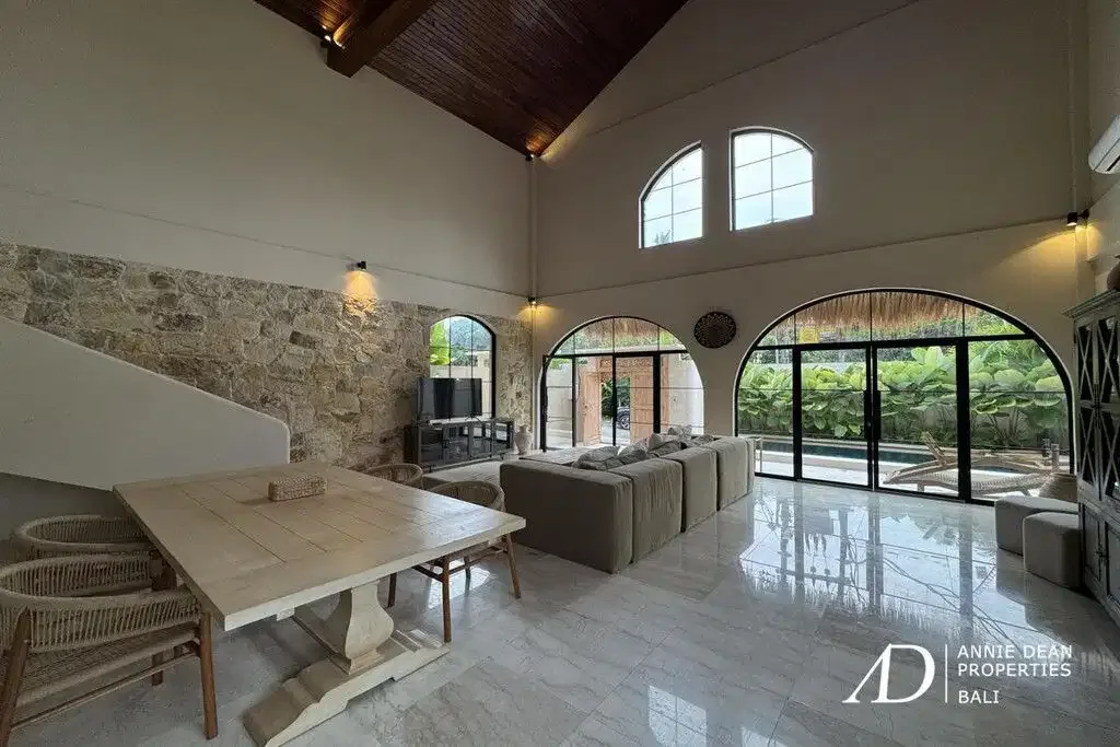 FREEHOLD | MODERN RIVERSIDE VILLA IN NYANYI CANGGU - Image 7 of 10