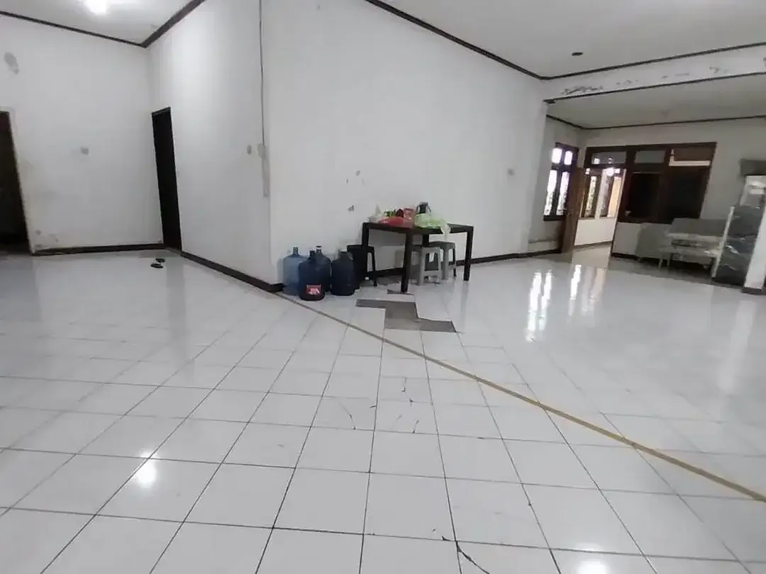 Ruang Usaha 1 Lantai Disewakan, di Bypass, Denpasar Selatan Area - Image 5 of 8
