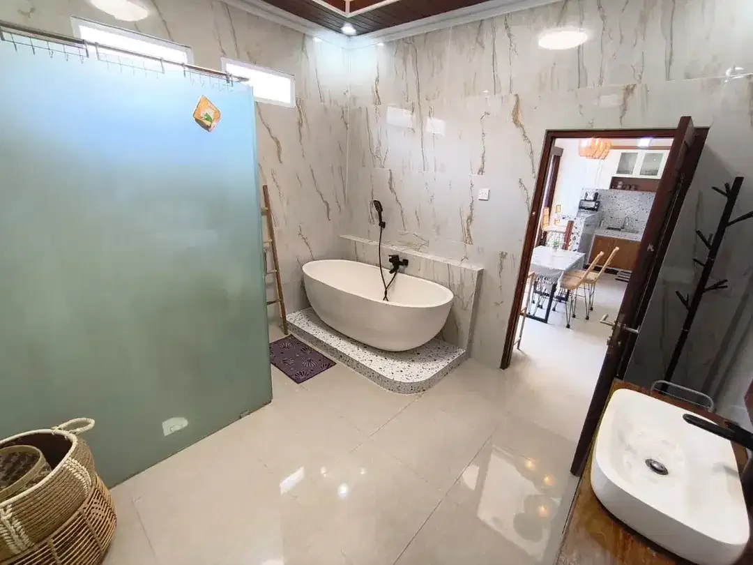 Modern and Chic Villa MURAH Dekat Jalan Siligita, Nusa Dua - Image 5 of 10
