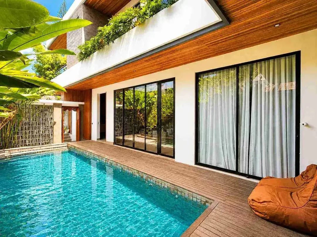 Dibuka Villa Mewah Freehold di Pantai Batu Bolong - Image 3 of 10