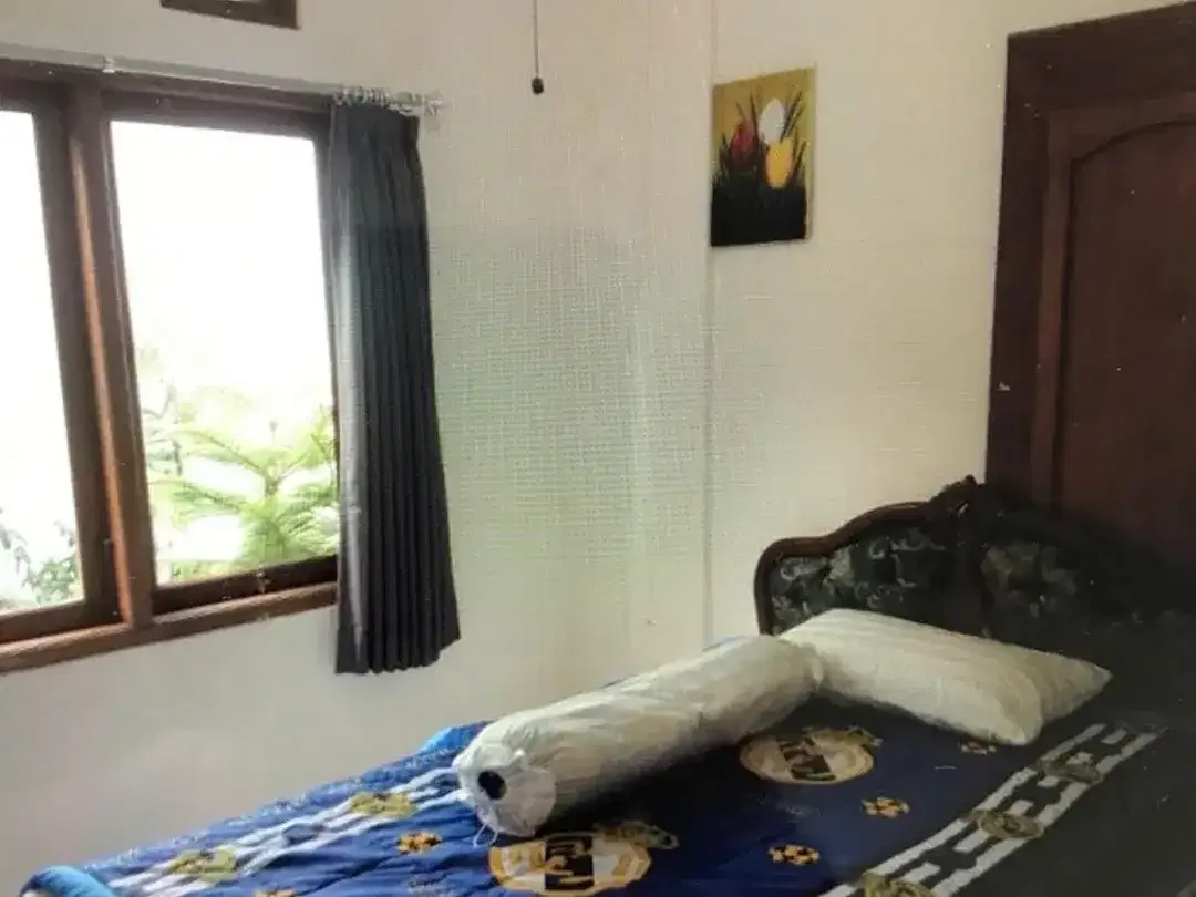DIJUAL RUMAH FULLY FURNISHED 4 KAMAR. TIDUR SIAP HUNI KAMPIAL NUSA DUA - Image 2 of 10