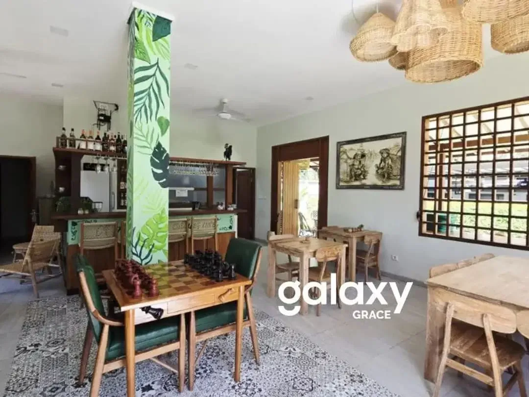 SUBLEASE BISTRO & A WOODEN HOUSE - PANTAI SABA GIANYAR - Image 6 of 10